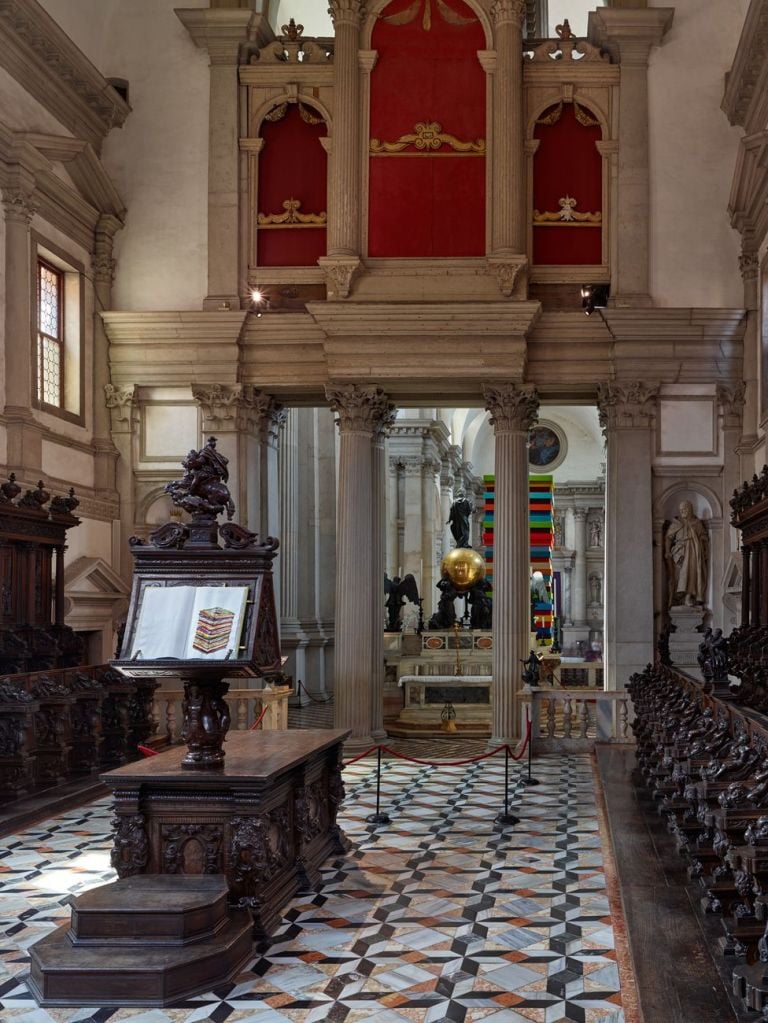 Sean Scully. Human. Exhibition view at Abbazia di San Giorgio Maggiore, Venezia 2019 © Sean Scully. Courtesy the Artist and KEWENIG, Berlino. Photo Stefan Josef Müller, Berlino