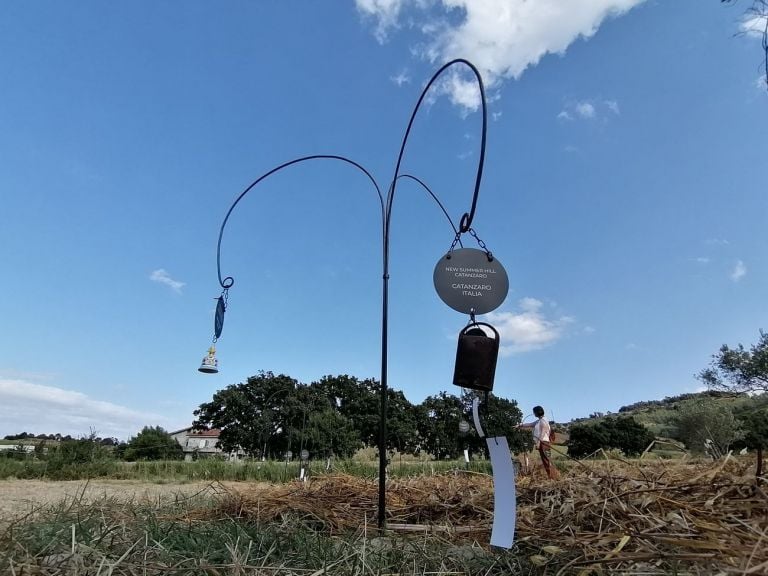 Yuval Avital, Il Giardino dei Sonagli, 2019. MULINUM, San Floro. Photo Giovanni Viceconte