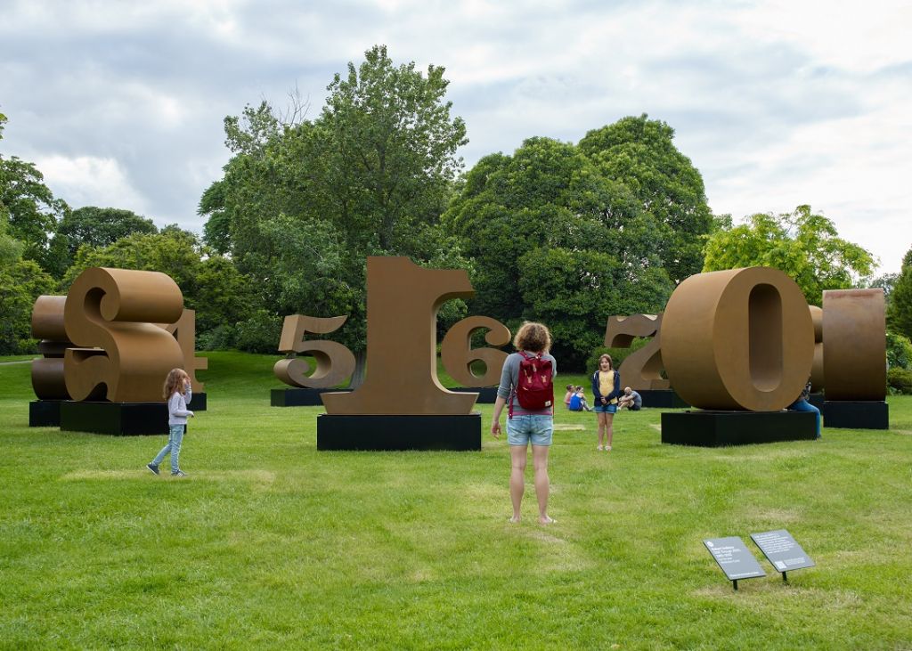 Inaugurata Frieze Sculpture al Regent’s Park di Londra. Le immagini