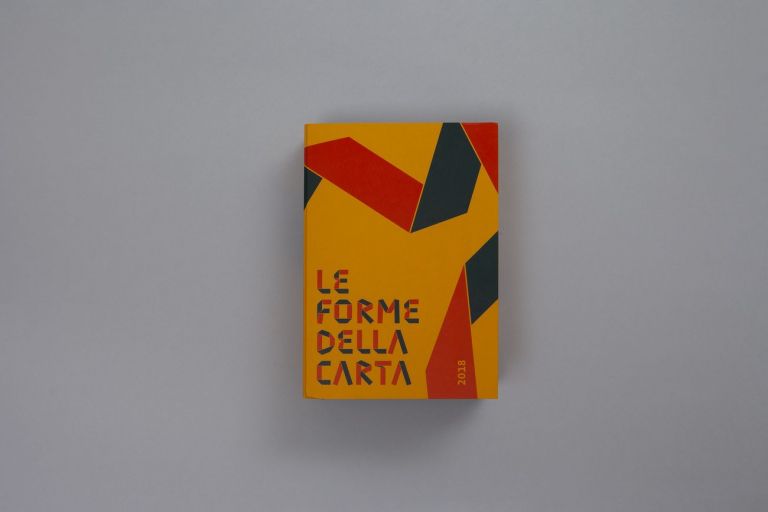Le forme della carta, progettato da Alizarina per Fedrigoni nel 2018