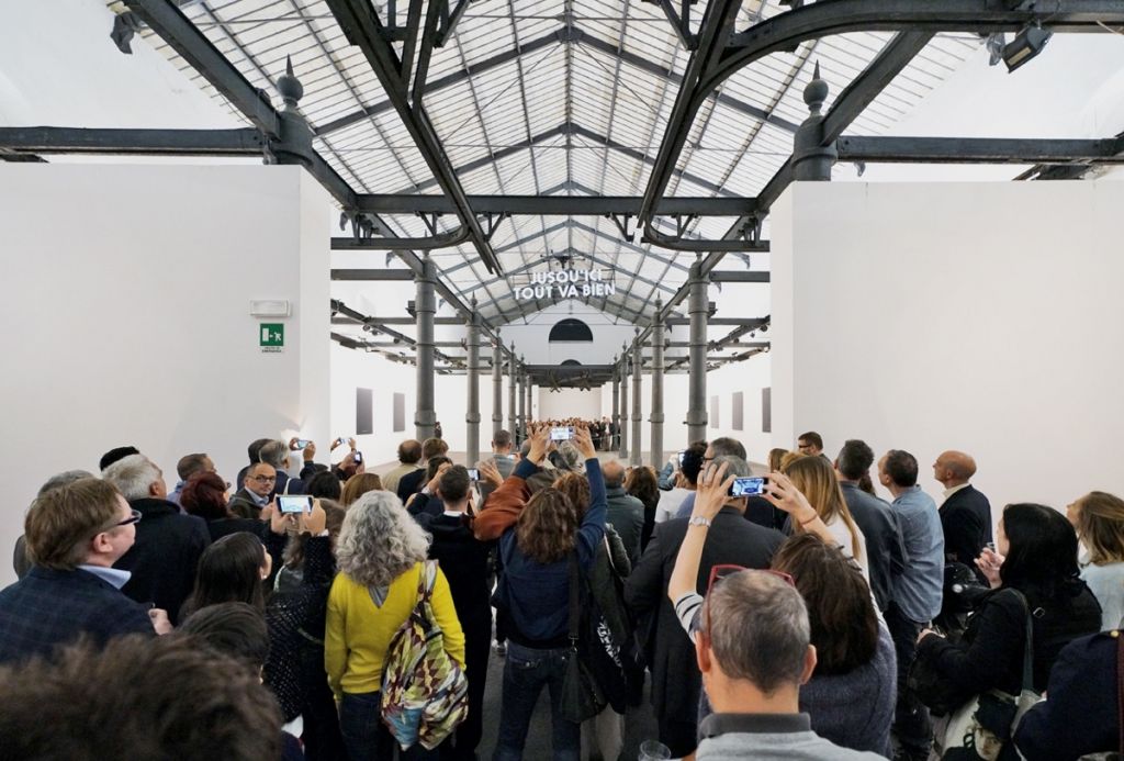 Tutte le strade portano a Napoli: arte contemporanea nei 4 luoghi simbolo della città