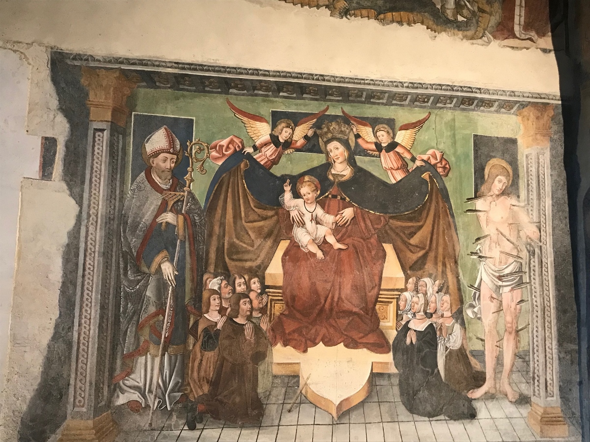 Lusernetta, San Bernardino, interno, Madonna della Misericordia, particolare