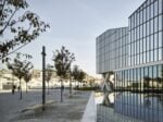 Antonio Citterio Patricia Viel, Fastweb NEXXT headquarters, uffici, Milano, Italia, 2018. Photo Leo Torri