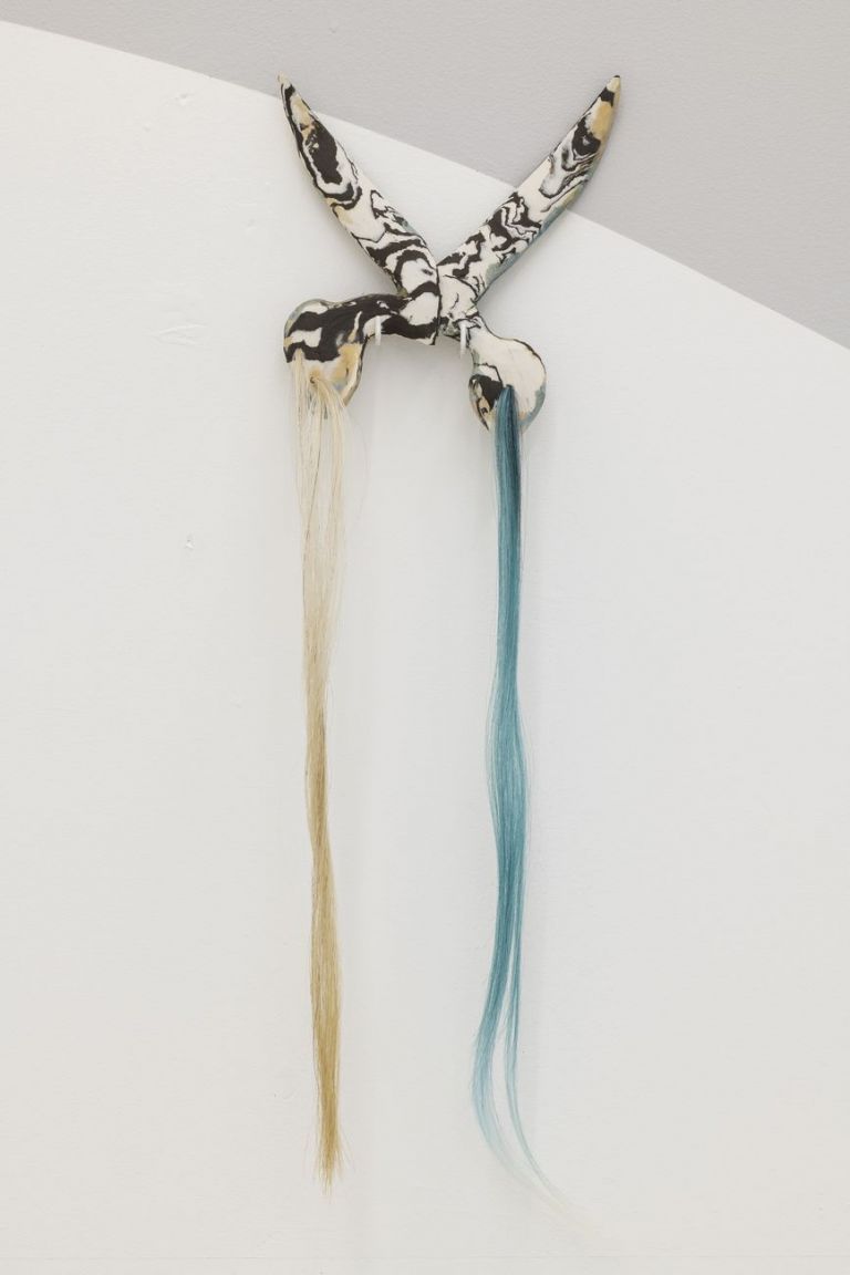 Bea Bonafini, Scissors, Roman II, 2019. Part glazed vulcan stoneware, porcelain, synthetic hair and horse hair, 20x20 cm