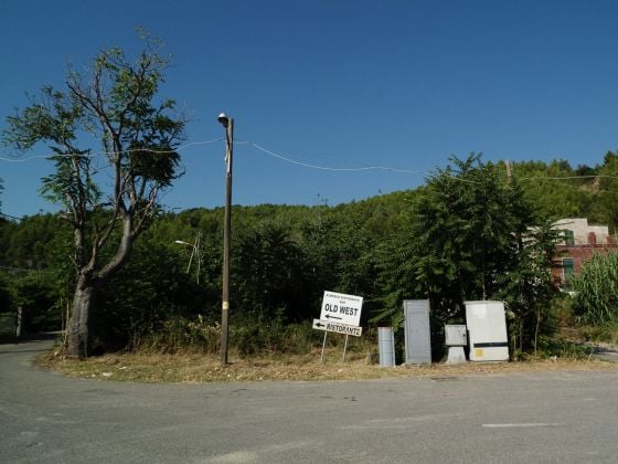 Campagne e locali dismessi nei pressi della stazione di Ferrandina