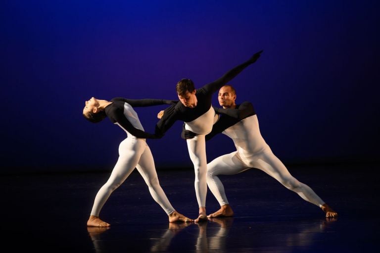 Centre National de Danse Contemporaine d’Angers, Beach Birds, coreografia di Merce Cunningham. Photo credits Andrea Macchia Bolzano Danza 2019