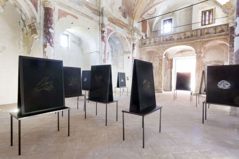 Cosimo Veneziano, Biomega Multiverso. Chiesa di San Sebastiano in Borgo, Tenuta Cucco, Serralunga d’Alba 2019, installation view. Photo Matilde Martino