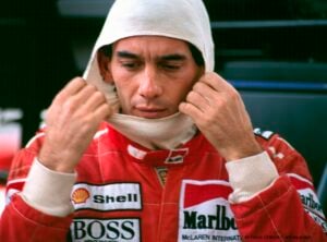 Il pilota Ayrton Senna ricordato negli scatti di Paola Ghirotti. La mostra al Festival di Todi