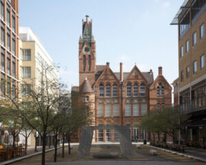 L’Ikon Gallery dedica una mostra a Michael Stanley, morto suicida nel 2012. Le immagini