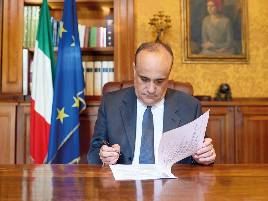 Bonisoli firma decreto sull’organizzazione dei musei. A farne le spese la Galleria dell’Accademia