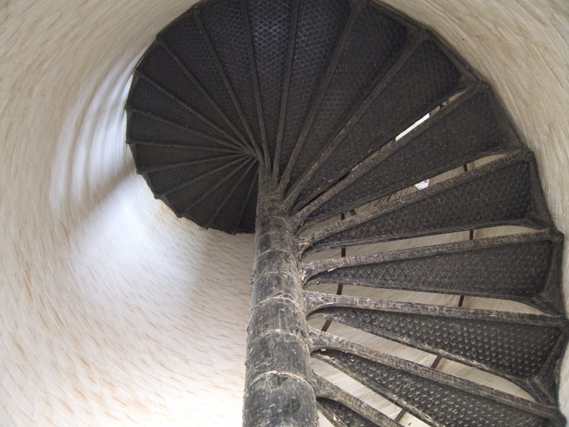 Montauk Point Lighthouse, la scala a chiocciola interna alla torre del faro. Photo courtesy Montauk Lighthouse