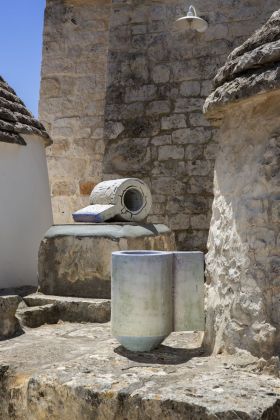 Morfologia delle Meraviglie. Installation view at Contrada Galante, Ostuni 2019. Photo Alessandra Vinci. Courtesy Officine Saffi