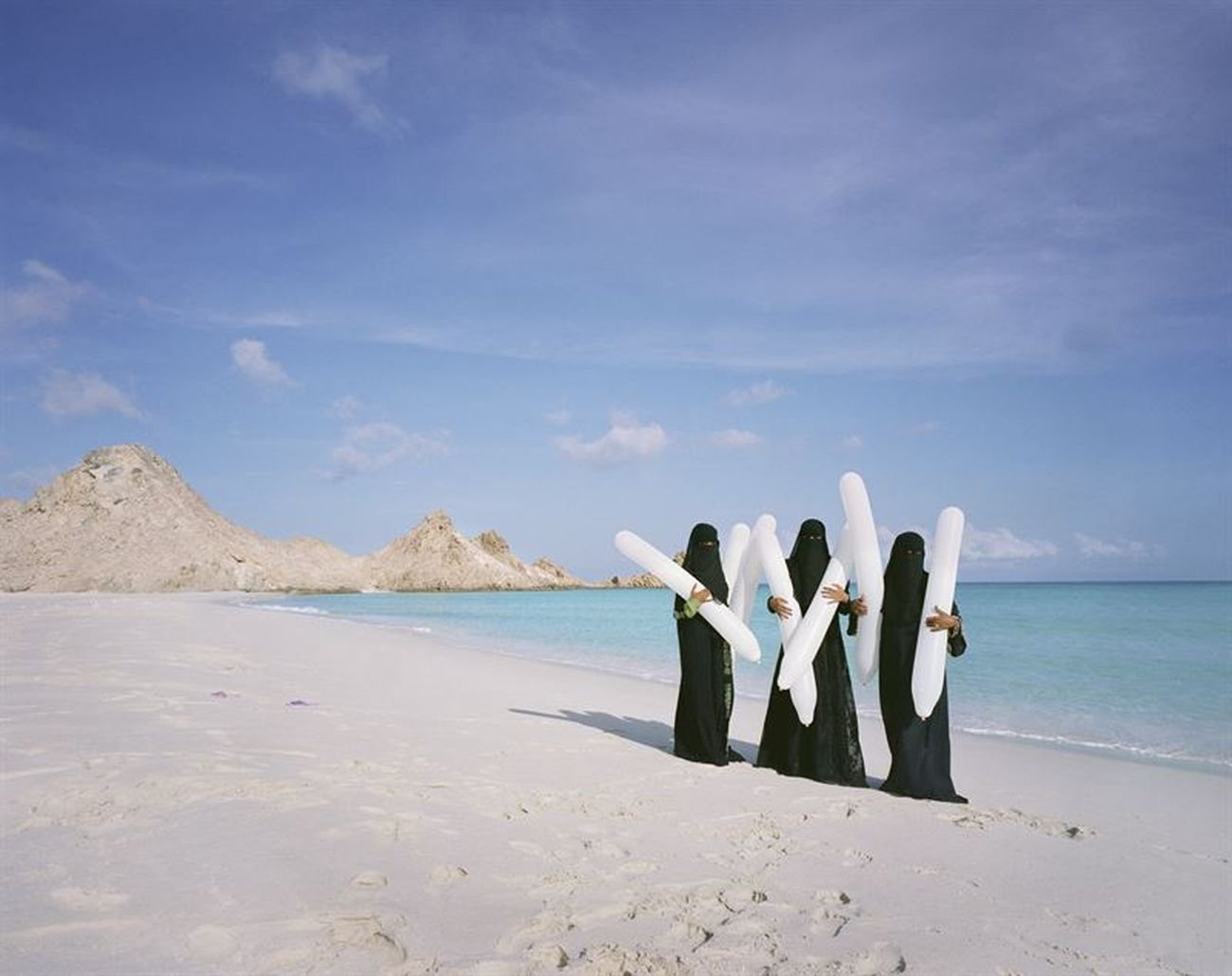 Scarlett Hooft, Graafland Burka Balloons © Scarlett Hooft