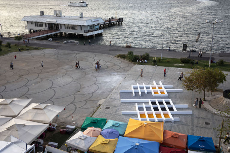 Andrea Zittel, Personal Plots, 2019 Concrete block, plaster, paint and gravel 1610.4 × 1099.8 × 45.7 cm Courtesy the artist and Regen Projects. Commissioned by the 16th Istanbul Biennial. Ph. Onur Dogman