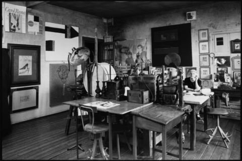 Carol Rama nella sua casa studio. Foto Pino Dell’Aquila © Archivio Carol Rama, Torino