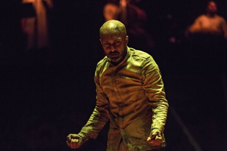 Akram Khan. Photo © Jean Louis Fernandez