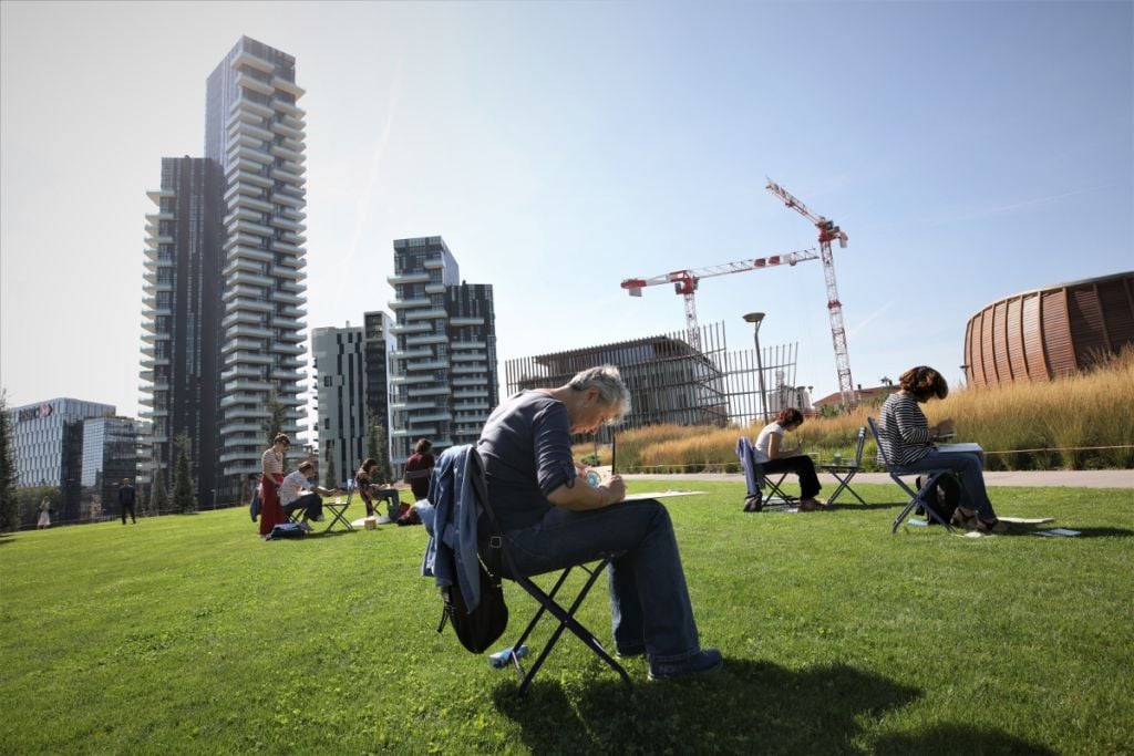 Arte, elettronica e natura alla BAM. Festa di fine estate alla Biblioteca Alberi Milano. Le foto