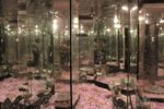 Marta Minujín, The Octogonal Mirror Room, da La Menesunda, 1965 (particolare). Installation view at Museo de Arte Moderno, Buenos Aires 2015. Courtesy Museo de Arte Moderno de Buenos Aires. Photo Agustina Vizcarra