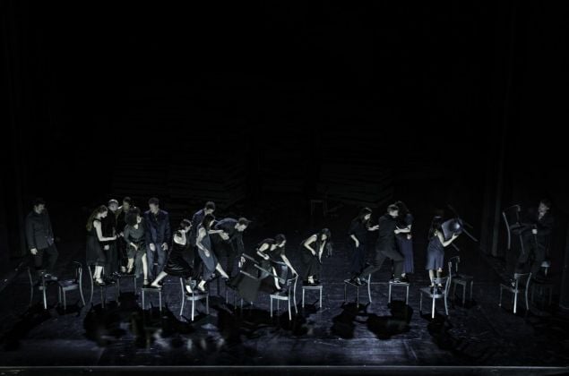 Tanztheater Wuppertal, Since She. Coreografia di Dimitris Papaioannou. Courtesy Armonie d’Arte Festival, Catanzaro. Photo Julian Mommert
