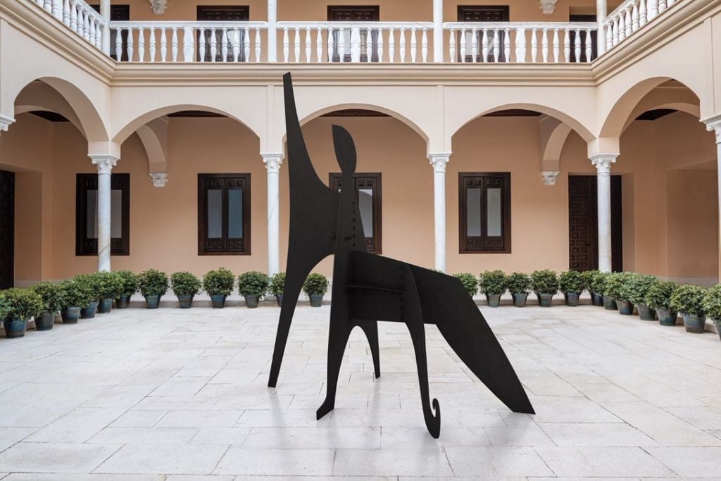 Il senso per lo spazio di Pablo Picasso e Alexander Calder in una mostra a Málaga. Le immagini
