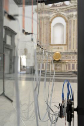 Alessandro Sciaraffa, Le ombre del mare. Installation view at Complesso Monumentale di San Severo al Pendino, Napoli 2019. Photo credits Angelo Marra