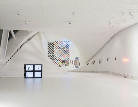 Hodgkin and Creed. Inside Out. Installation view at Kistefos Museet, Jevnaker, 2019. Courtesy of BIG – Bjarke Ingels Group & Kistefos. Photo Einar Aslaksen