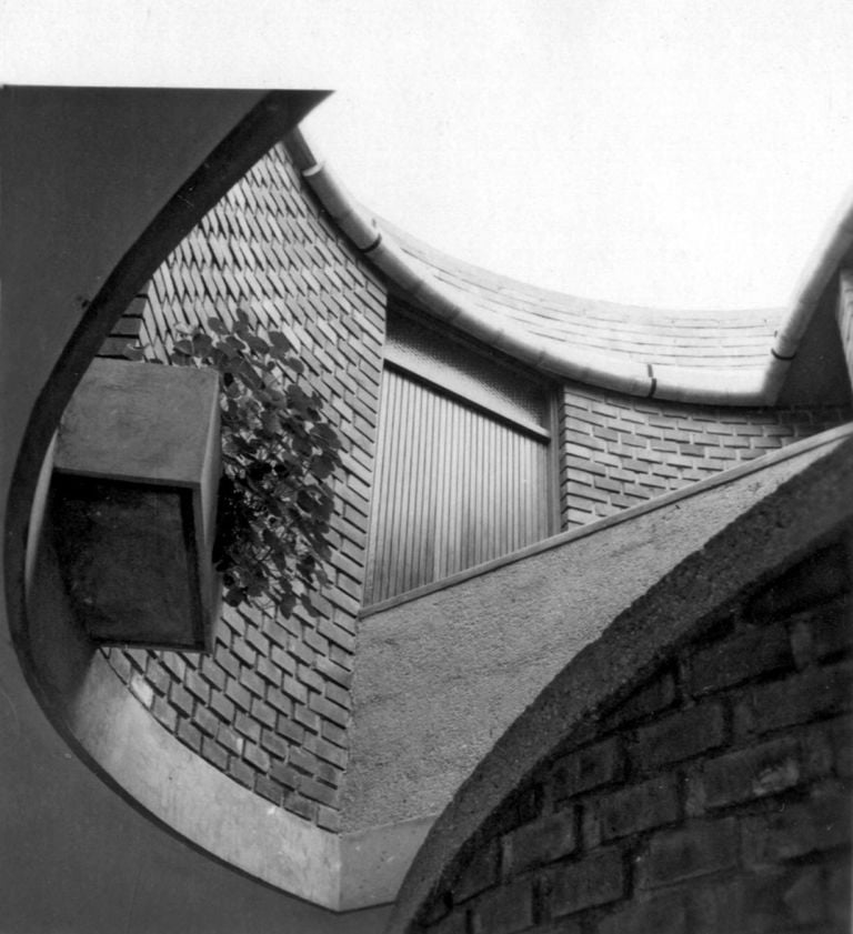 Marcello D’Olivo, Villa Mainardis a Lignano Pineta. Photo Italo Zannier. Courtesy Archivio D’Olivo, Gallerie del Progetto, Civici Musei di Udine