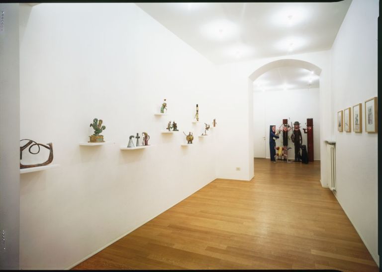 “Riccardo Dalisi”, Galleria Toselli, Milano, 2003. Veduta della mostra. Photo Stefano Cavallo, Milano. Courtesy Franco Toselli, Milano
