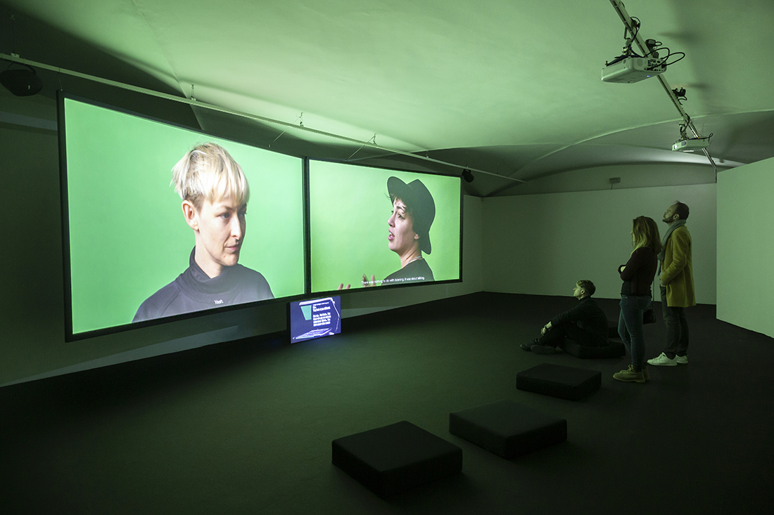 Miguel Azuaga (1988, Spagna_ vive e lavora in Germania), Installation view, KATHARSIS, 2019, 24’37’’. Video installazione a tre canali. Courtesy l’artista. ph. Federica Di Giovanni