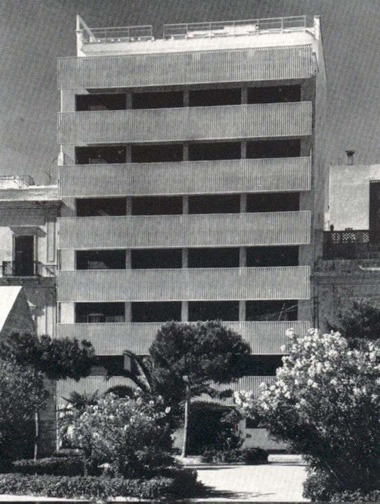 Amedeo Luccichenti & Vincenzo Monaco, Palazzina, Taranto