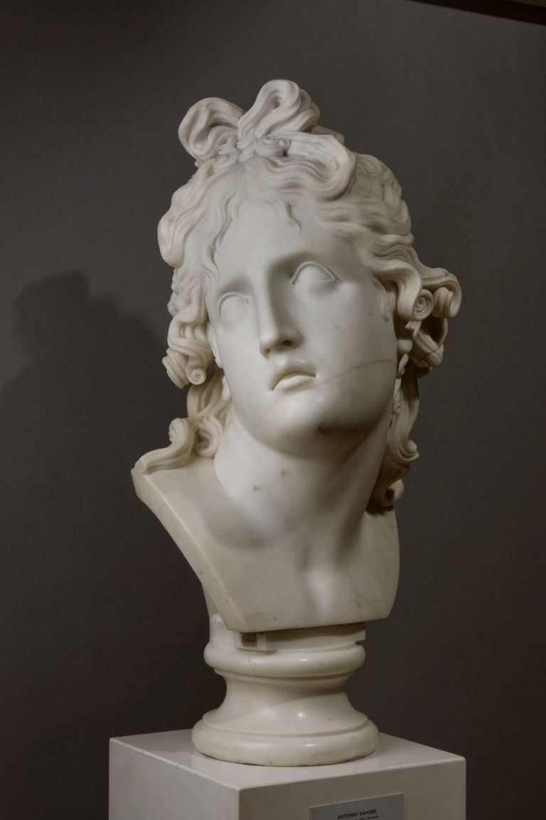 Antonio Canova, Genio della Morte, 1789, marmo, 86x38x38 cm. The State Hermitage (San Pietroburgo). Photograph © The State Hermitage Museum, 2019. Photo Alexander Koksharov