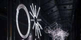 Cerith Wyn Evans. ...the Illuminating Gas. Exhibition view at HangarBicocca, Milano 2019. Courtesy of the artist & Pirelli HangarBicocca. Photo Agostino Osio