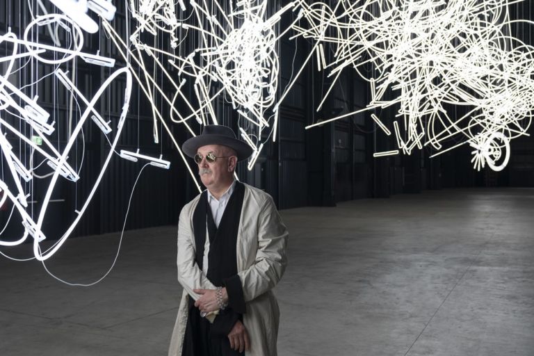 Cerith Wyn Evans. Courtesy Pirelli HangarBicocca, Milano 2019. Photo Lorenzo Palmieri