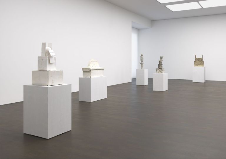 Cy Twombly. Sculpture. Exhibition view at Gagosian, Londra 2019