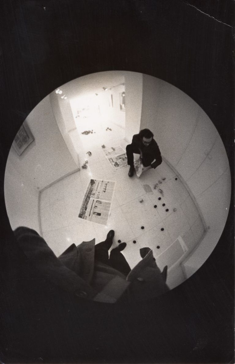 Emilio Prini, Punti ipotesi sullo spazio totale, Genova, Galleria la Bertesca, 1968. Collezione privata