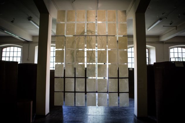 Fabriano Paper Pavilion Gianna Bentivenga, Mutamenti, installazione di filigrane realizzate dai suoi disegni ph Ilaria Costanzo