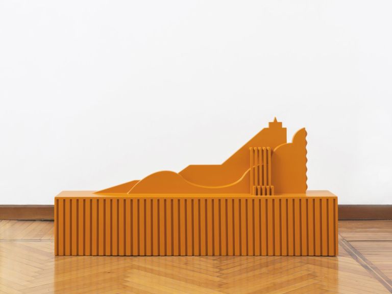 Federico Cantale, Sale e Pepe, 2019, legno laccato, 56,5 x 125 x 20 cm