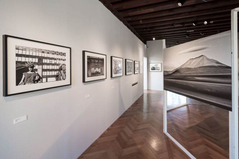 Ferdinando Scianna. Viaggio racconto memoria. Exhibition view at Casa dei Tre Oci, Venezia 2019. Photo Matteo Danesin per Distilleria Nardini 1779