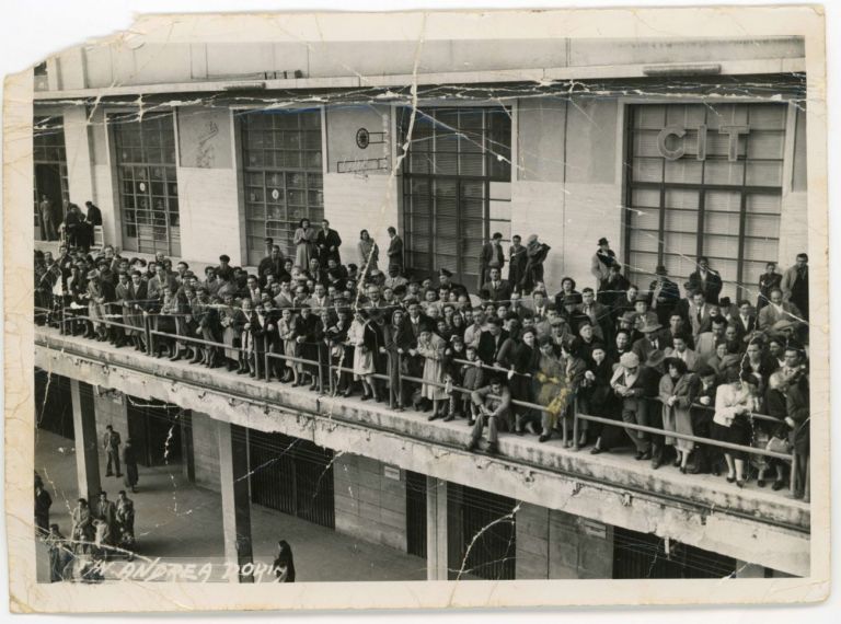 Fotografie di famiglia. Famiglia Apolito. Courtesy ICCD Istituto Centrale per il Catalogo e la Documentazione, Roma