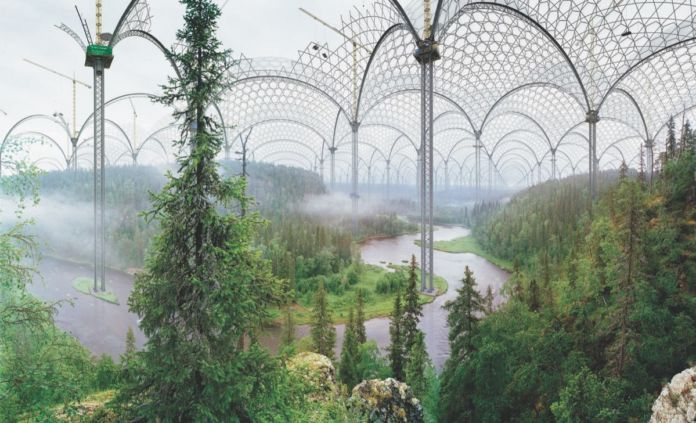 Ilkka Halso, Kitka River, 2004. C print, trittico, 136x100 cm. Courtesy l’artista e Taik Per sons Gallery Ilkka Halso, Kitka River, 2004. C-print, trittico, 136x100 cm. Courtesy l’artista e Taik Per-sons Gallery
