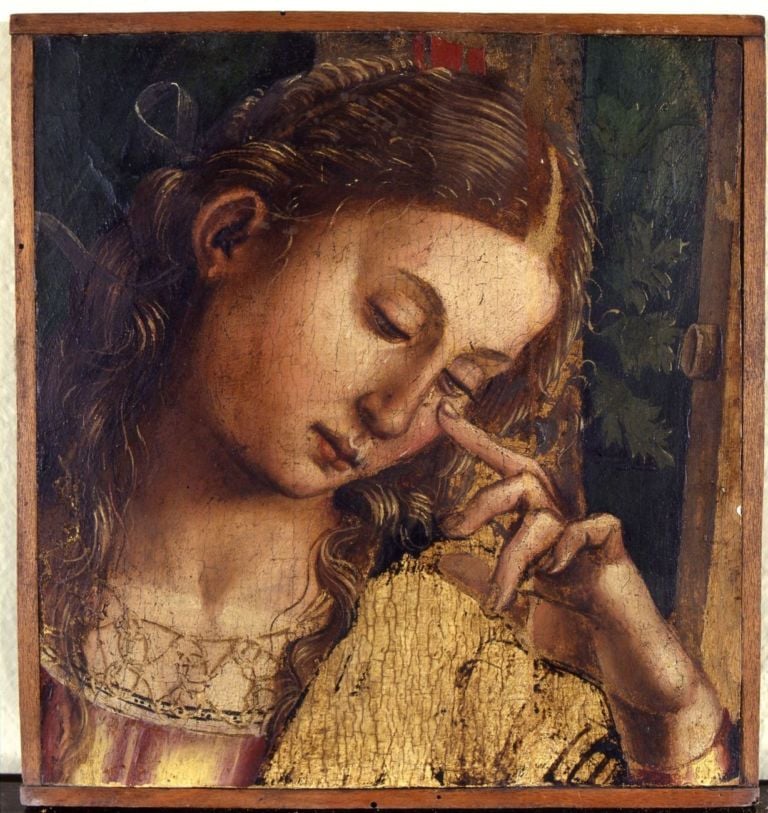 Luca Signorelli, Pia donna in pianto, 1504-1505, olio su tavola, frammento del Compianto sul Cristo, già nella Chiesa di Sant’Agostino a Matelica, (pala Matelica), olio su tavola, Bologna, Collezioni Comunali