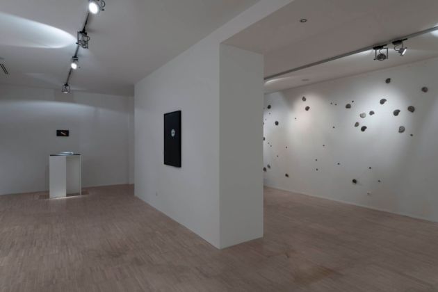 Leonardo Petrucci, Costellazioni Fossili, 2019. Courtesy Galleria Gilda Lavia, Roma