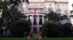 Mario Merz, Bottiglia rovesciata. Installazione nel giardino dell'Ambasciata d'Italia a Madrid. Foto Ambasciata d'Italia