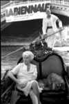 Peggy Guggenheim in gondola sul Canal Grande, Venezia, 1975 © Gianfranco Tagliapietra Interpress Photo