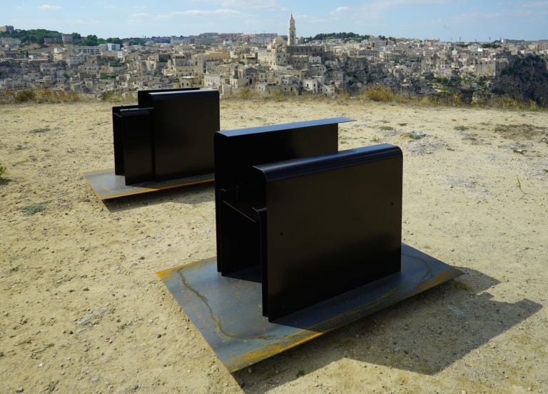 Pietro Fortuna, Novitas, 2019. Installation view at Belvedere Piccolo, Parco della Murgia, Matera