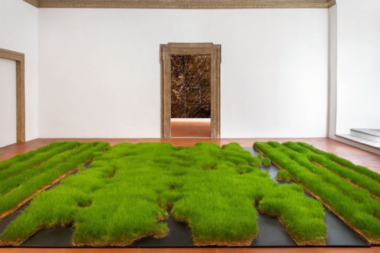 Salvatore Falci. Conwith. Installation view at Galleria Casoli De Luca, Roma 2019. Photo Daniele Molajoli