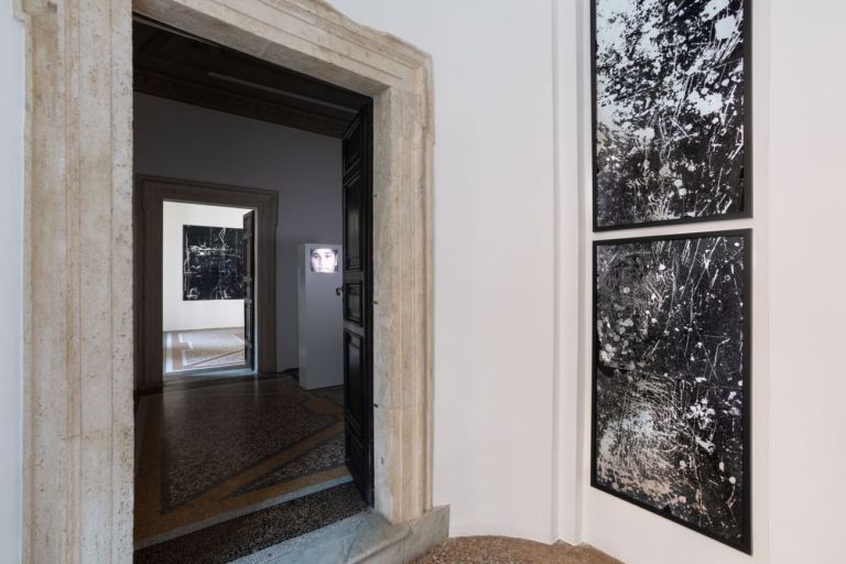 Salvatore Falci. Conwith. Installation view at Galleria Casoli De Luca, Roma 2019. Photo Daniele Molajoli