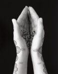 Shirin Neshat, Offerings, 2019. Courtesy l’artista & Gladstone Gallery, New York Bruxelles