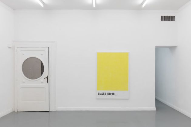 Sven Sachsalber, Giallo Napoli. Installation view at Galleria Fonti, Napoli 2019. Photo Amedeo Benestante