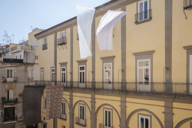 Wilfredo Prieto, Chiudere un occhio, 2019. Installation view at Fondazione Morra Greco, Napoli. Courtesy Fondazione Morra Greco, Napoli. Photo © Maurizio Esposito